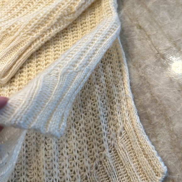 Sweater - Picture 3 of 4